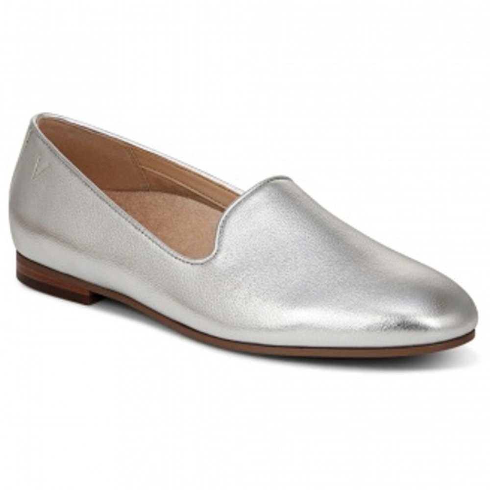 VIONIC Willa II Silver Slip on Loafers size 6.5